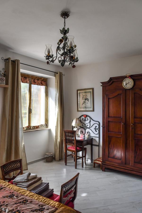 La Terra Di Mingo Bed & Breakfast Vado Ligure Exterior foto